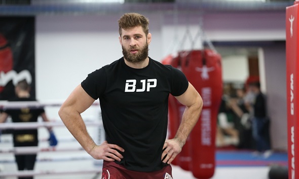 Jiří Procházka je český MMA fighter, který bojuje v UFC