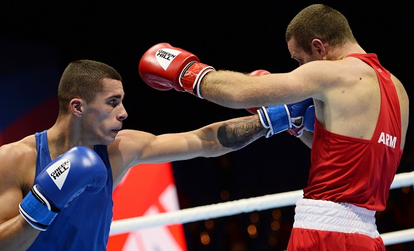 Slovenský boxer Andrej Csemez postoupil na Olympiádu do Tokia