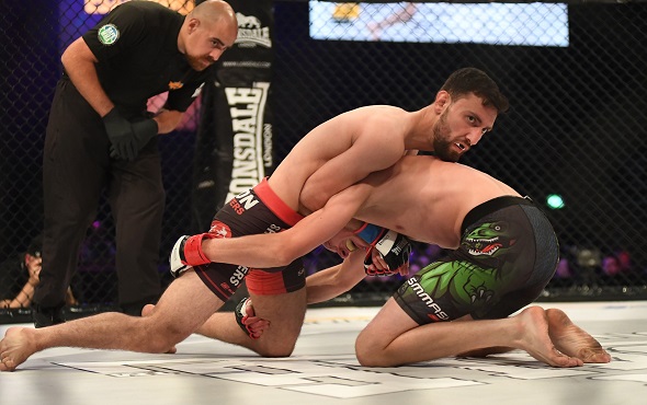 Javid Basharat bude bojovat o smlouvu v UFC