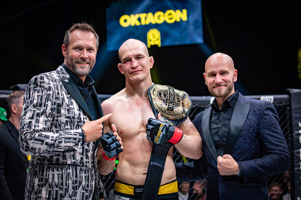 Nový šampion Oktagon MMA Pavol Langer